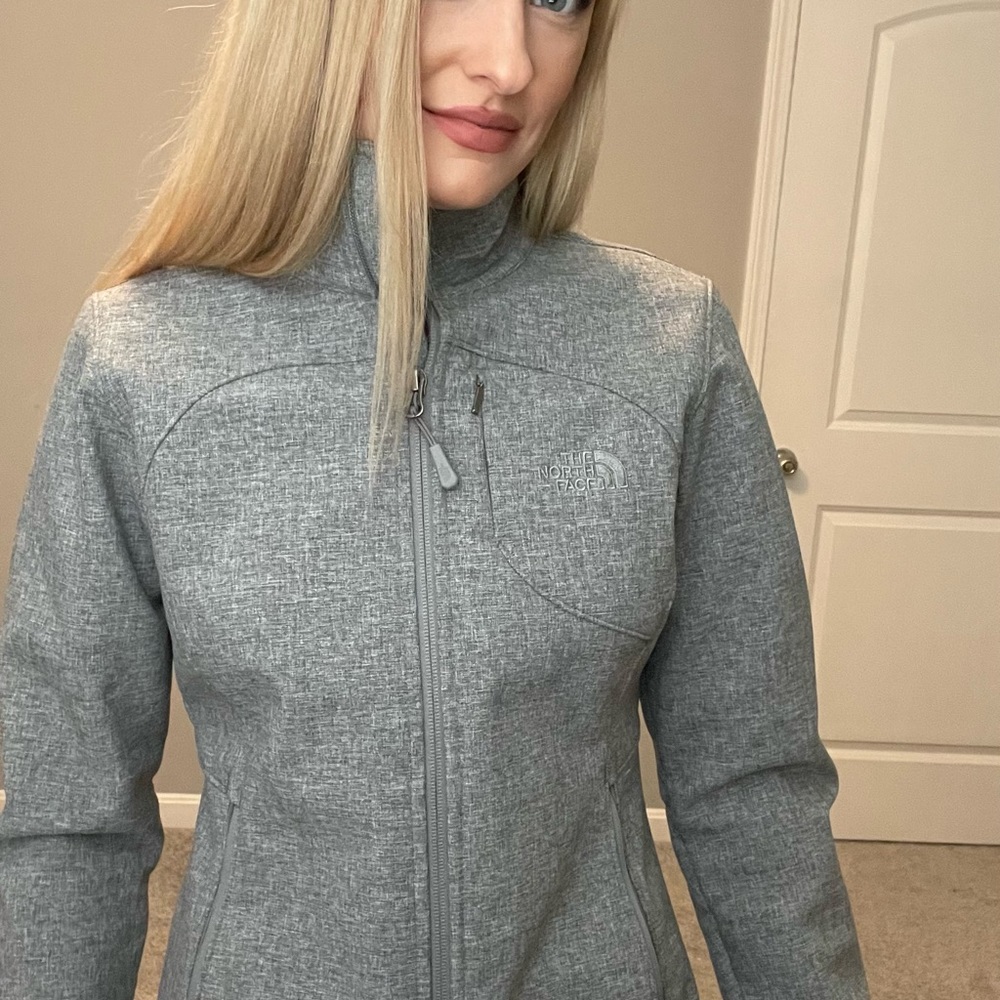 Fitted north face jacket